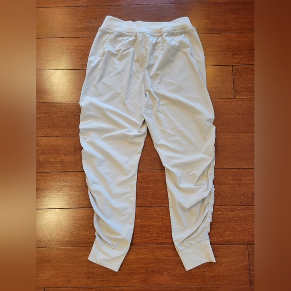 Athleta “Attitude" pant - Size 2 - Picture 2 of 3